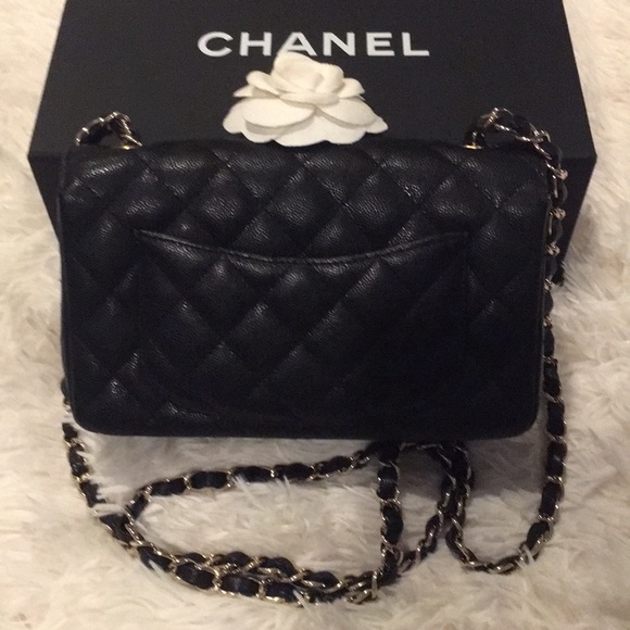 ❌SOLD❌🔥🔥Authentic Chanel Mini Bag💥🔥 - Picture 2 of 8